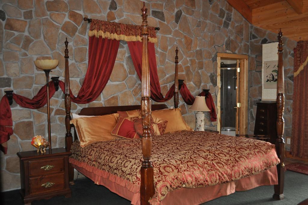 Deluxe King Suite,397576443:JPEG
